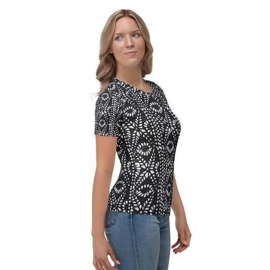 Black And White Nigerian Abstract Aztec Print Adire Women's T-shirt