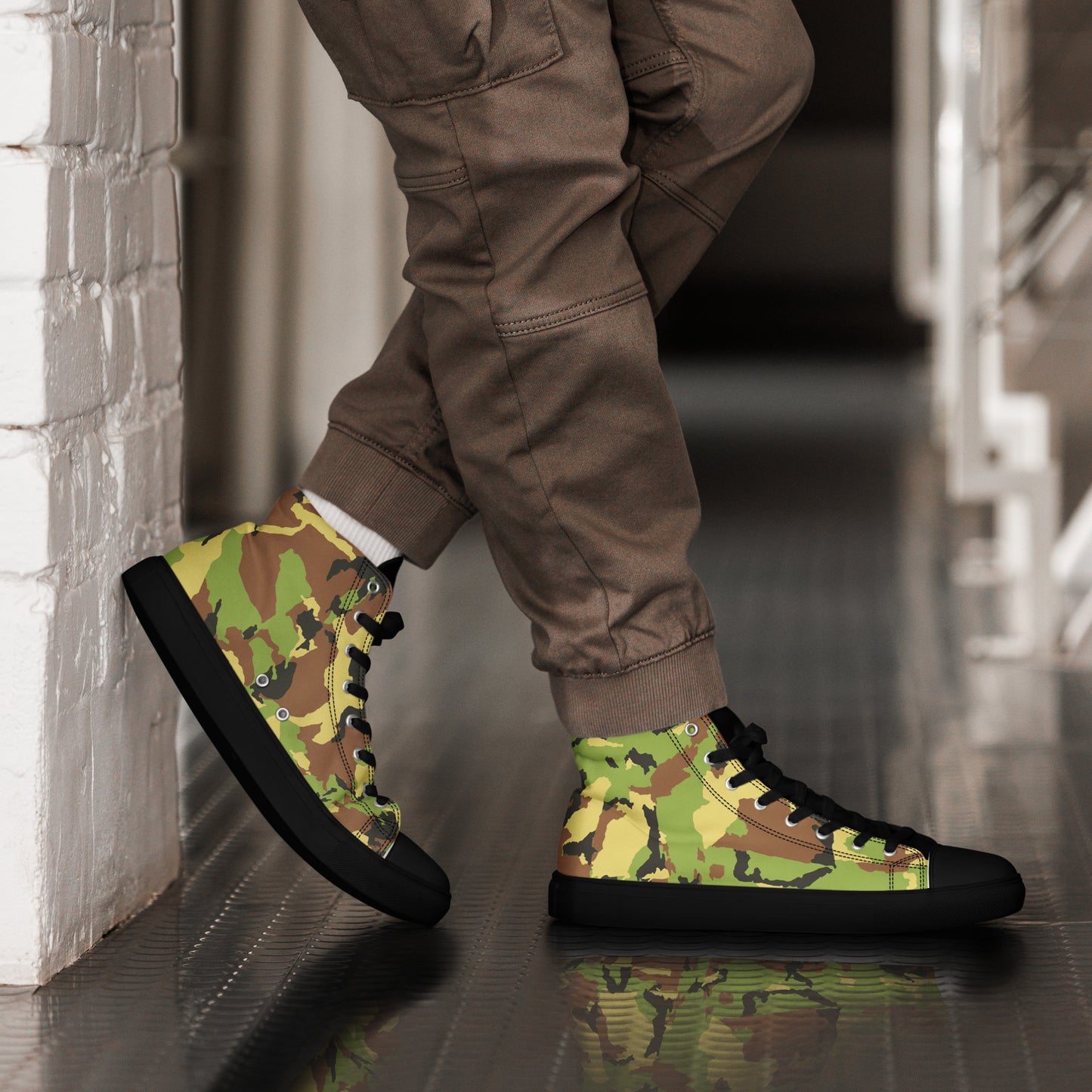 Green Camo Men’s high top canvas shoes