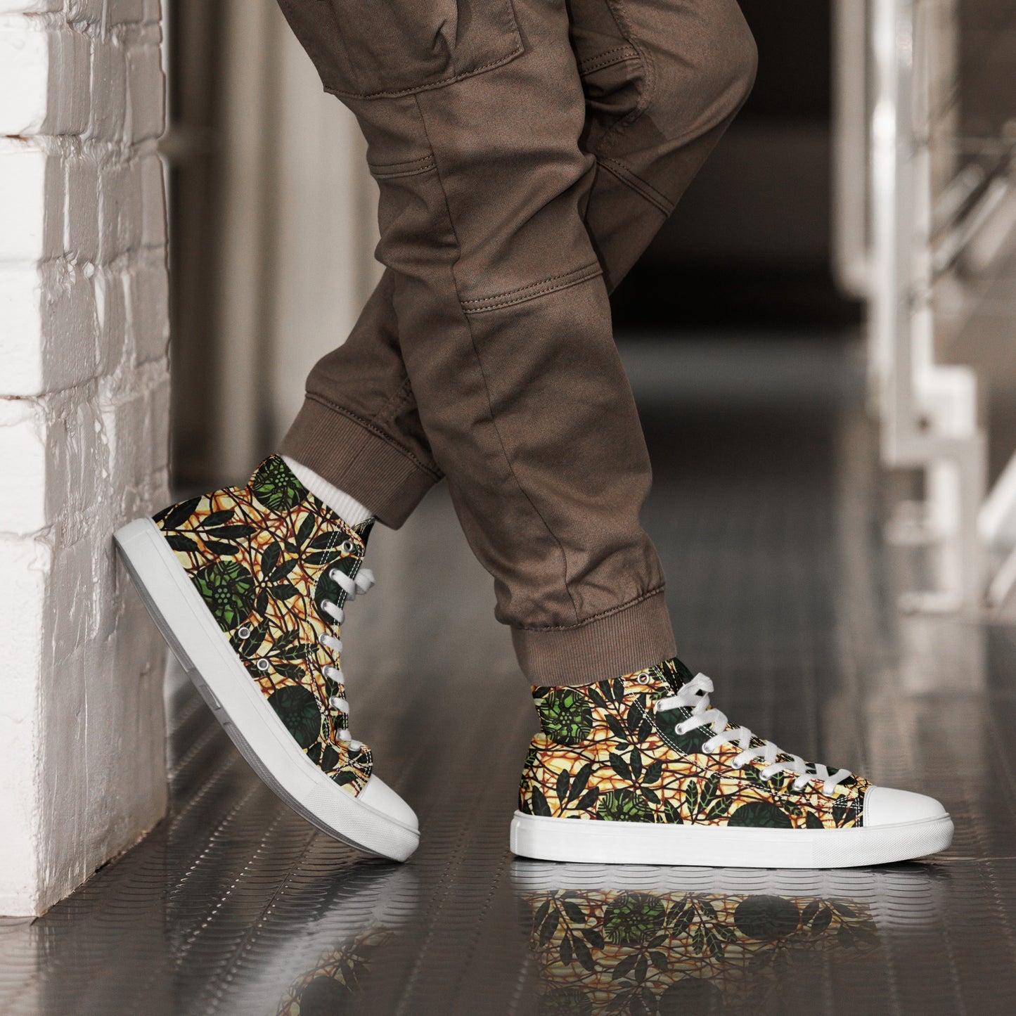 Green Leaf Wine Ankara Men’s high top canvas shoes