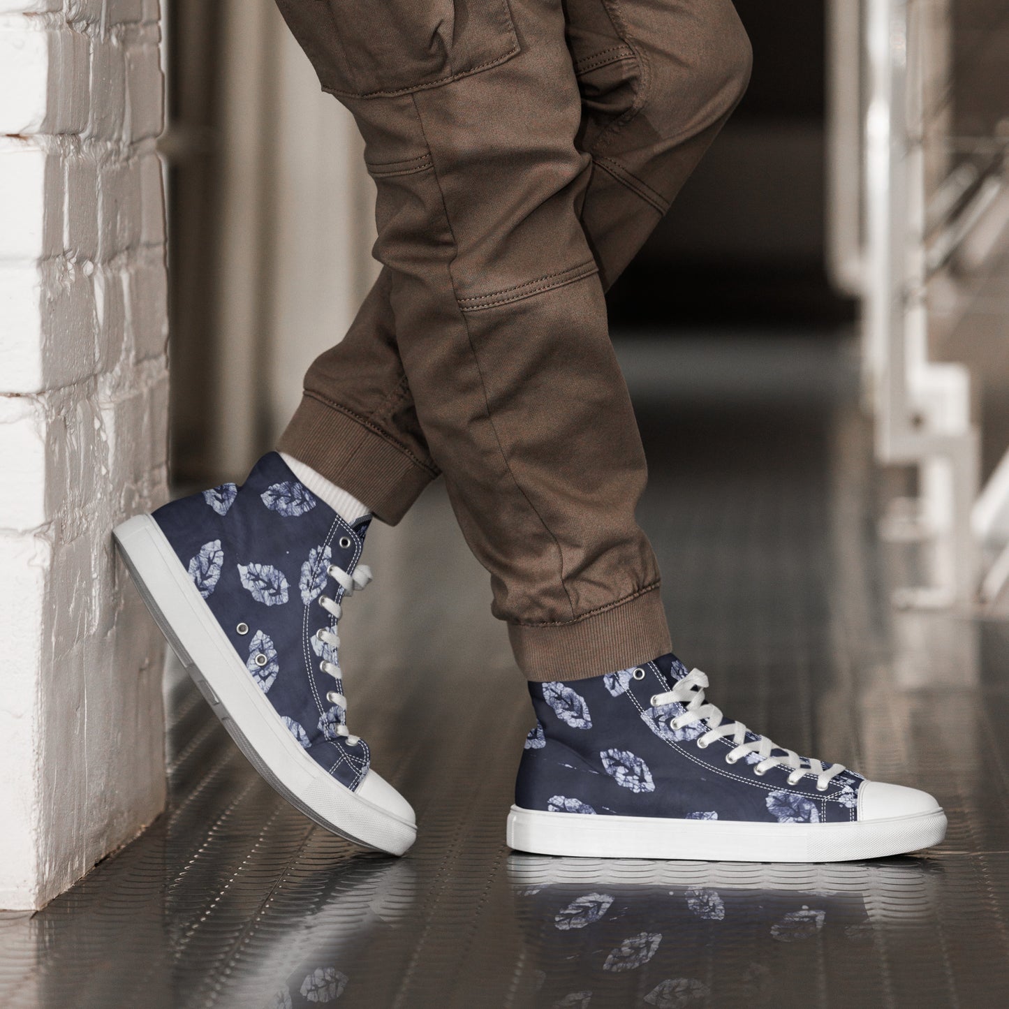 Indigo Leaf Men’s high top canvas shoes