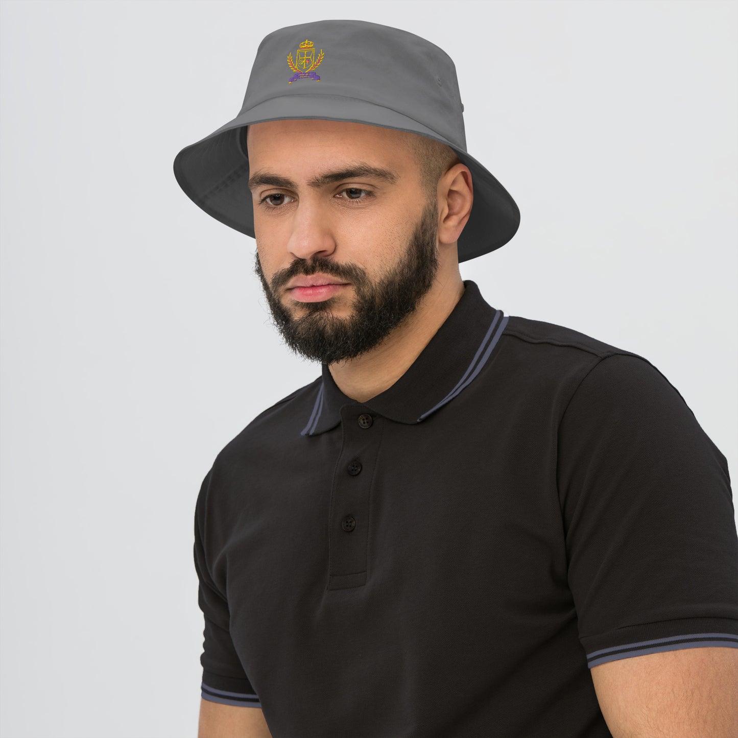 Ilarafes Royal Old School Bucket Hat