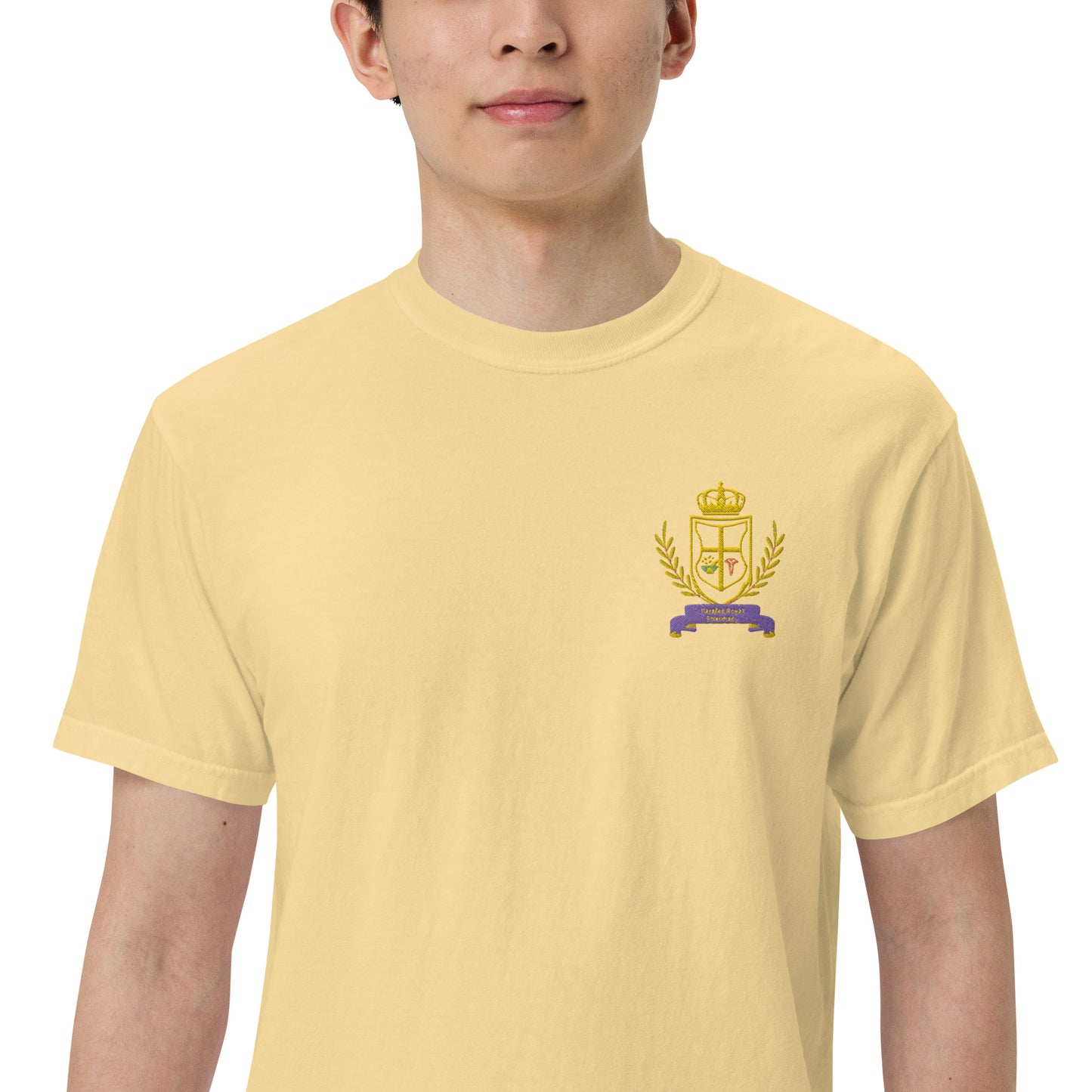 Ilarafes Royal Men’s garment-dyed heavyweight t-shirt